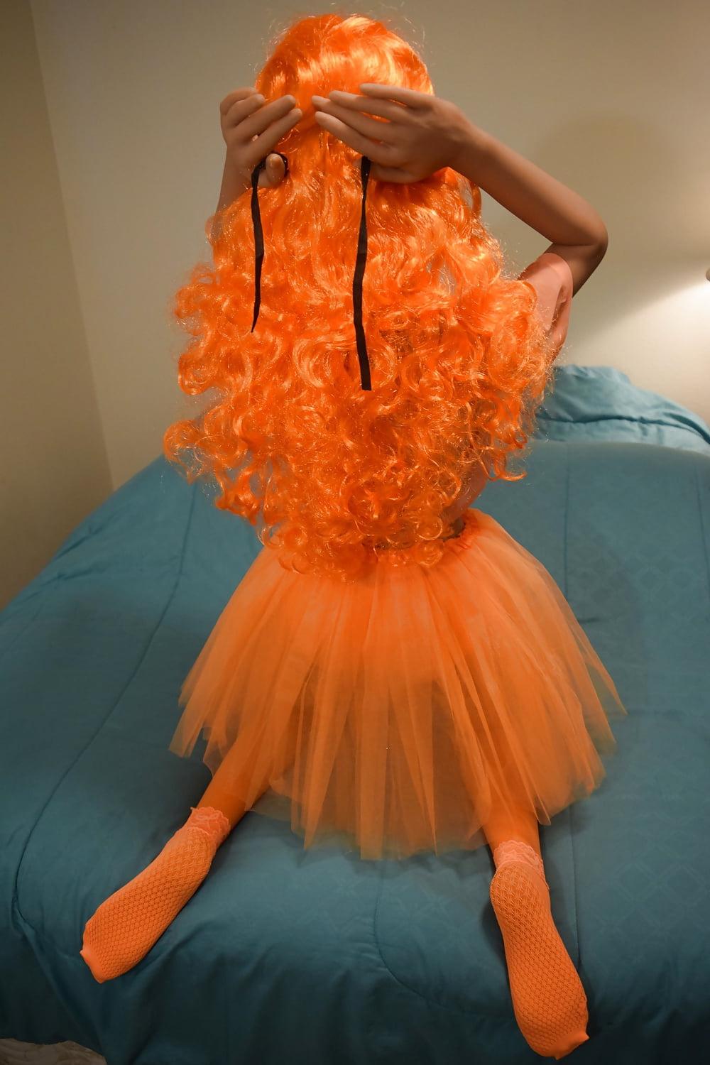 25P Nina's orange dream