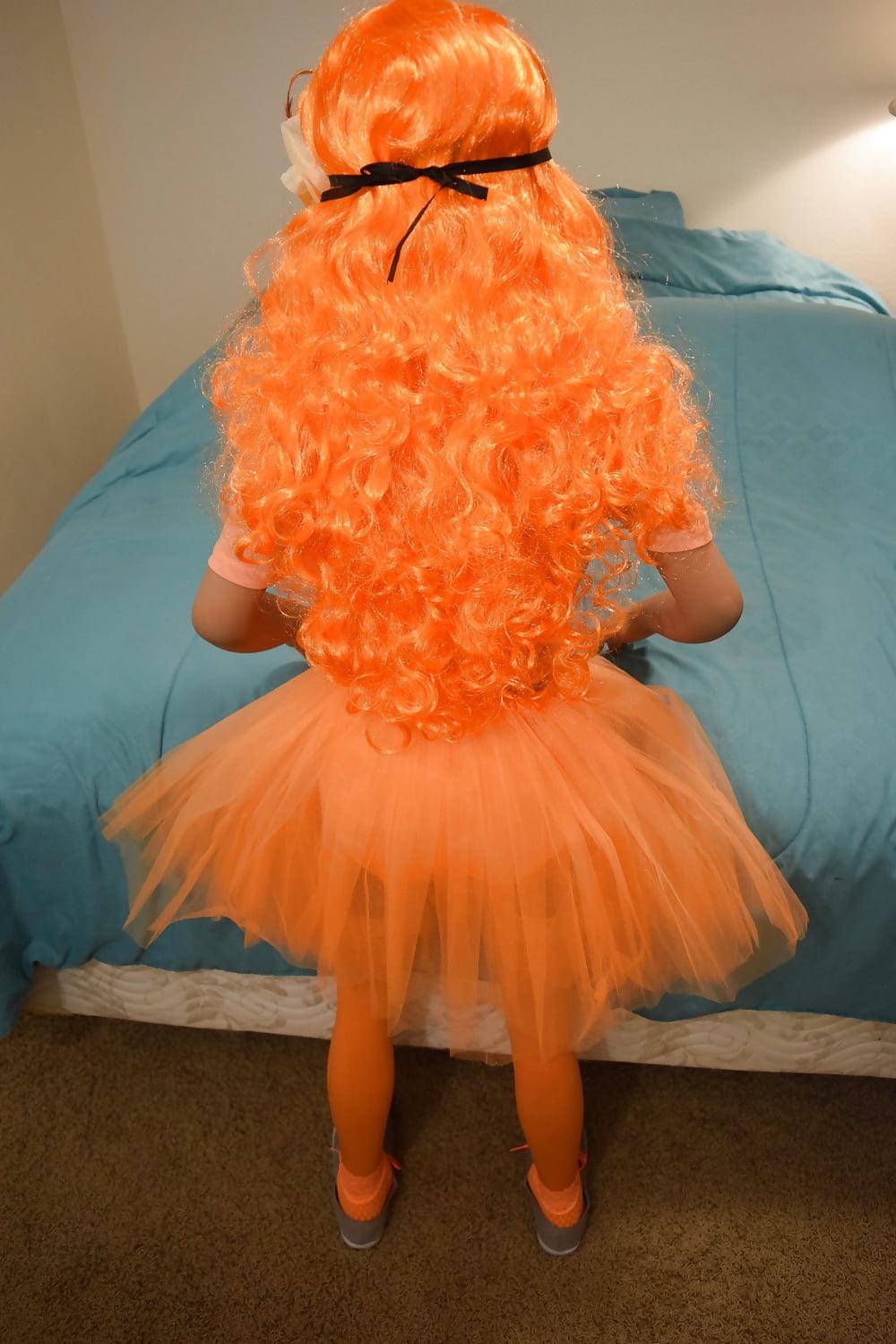 25P Nina's orange dream