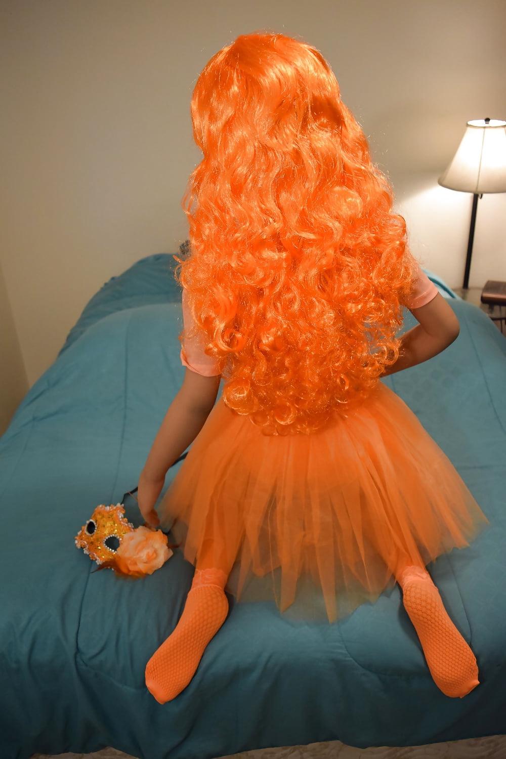 25P Nina's orange dream