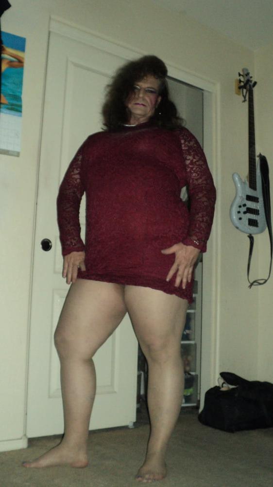 25P me in black 50s dress