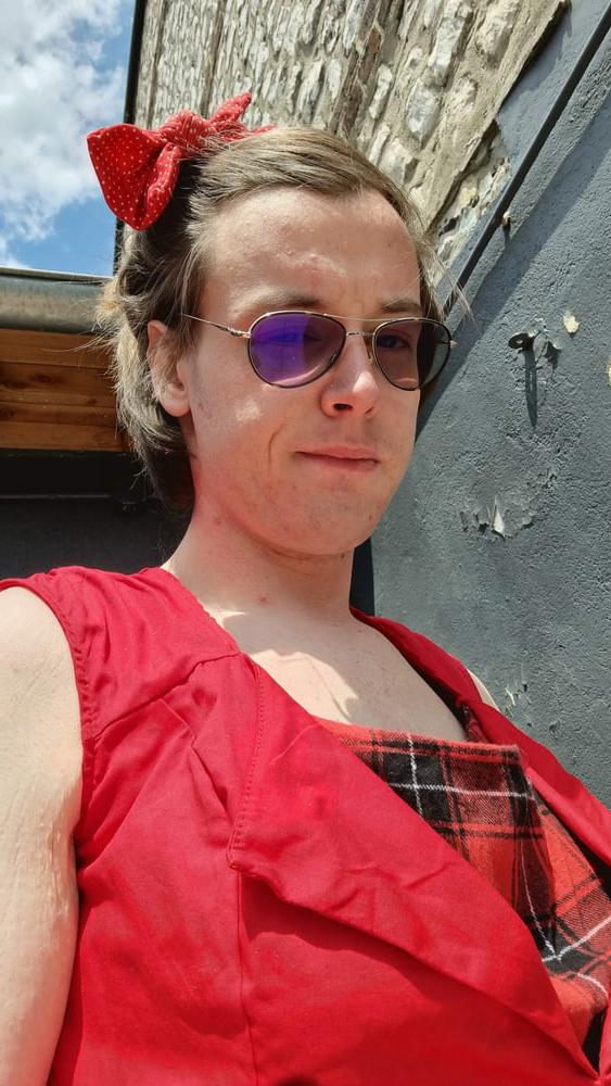 25P 50s style red dress
