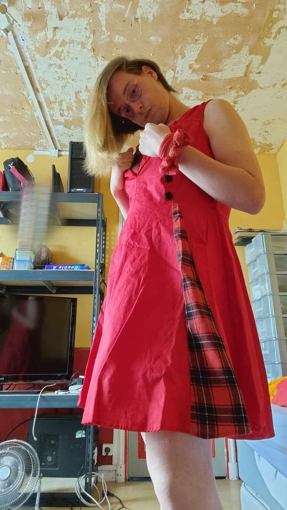 25P 50s style red dress
