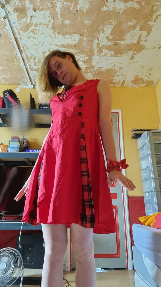 25P 50s style red dress
