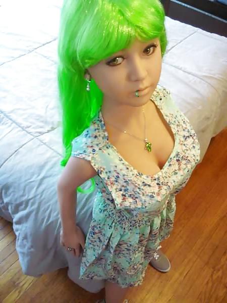 25P Nina's green dress
