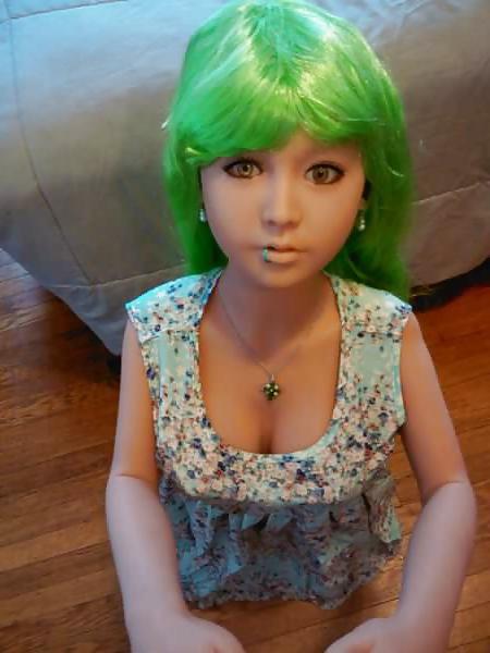 25P Nina's green dress