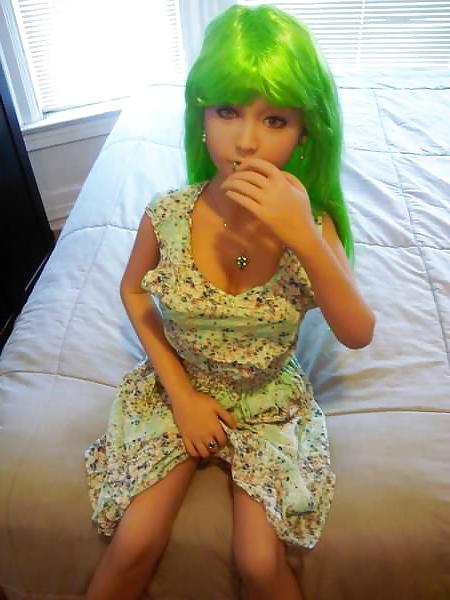 25P Nina's green dress
