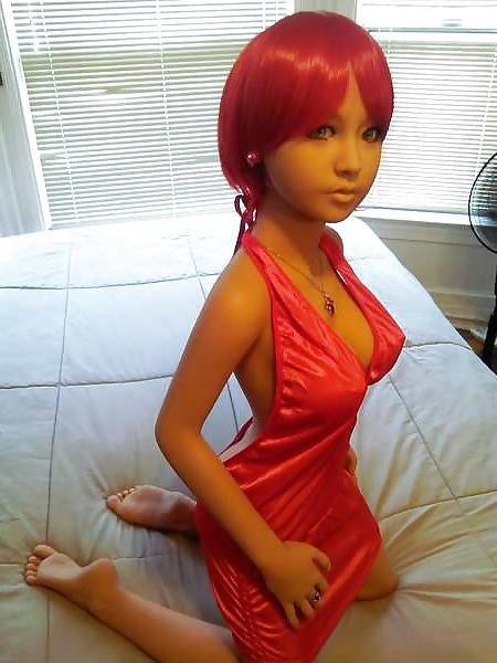 15P Nina's red dress