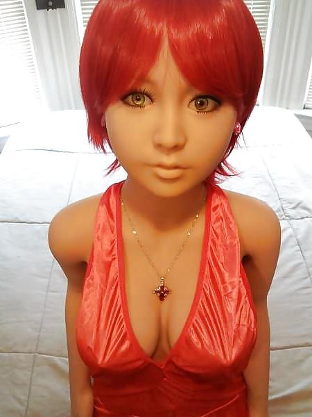 15P Nina's red dress
