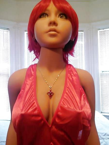 15P Nina's red dress