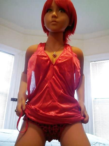 15P Nina's red dress
