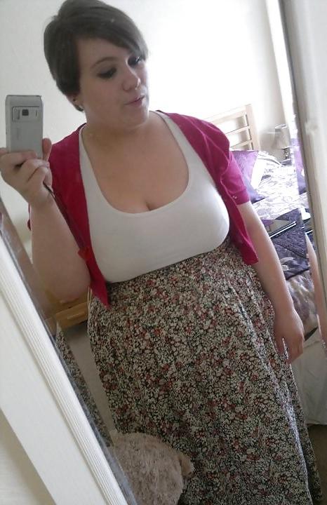 25P Busty Teen Chelsea