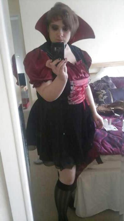 25P Busty Teen Chelsea