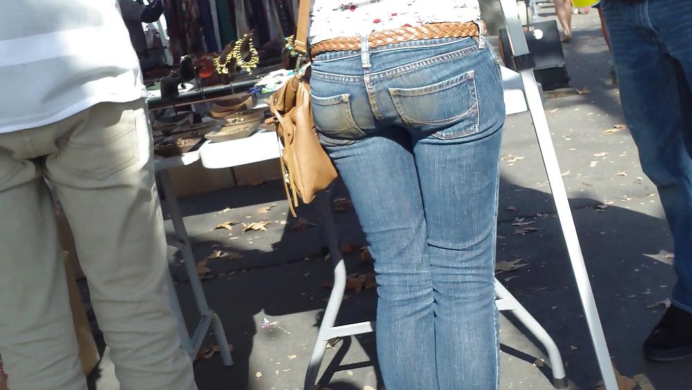 25P Very sexy teen ass & butt in the tightest blue jeans
