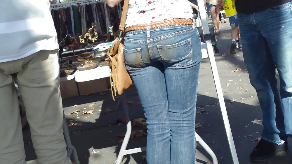25P Very sexy teen ass & butt in the tightest blue jeans