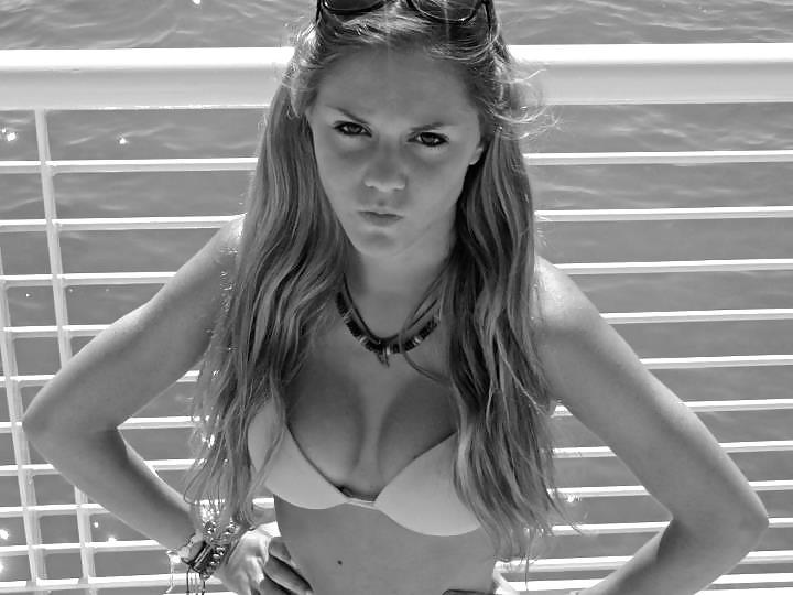 23P HORNY BEACH TEENS AND SLUTS 07 DIRTY COMMENTS PLS