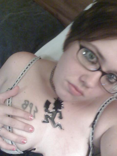20P My wifes first post.....dirty comments get more pics!!!