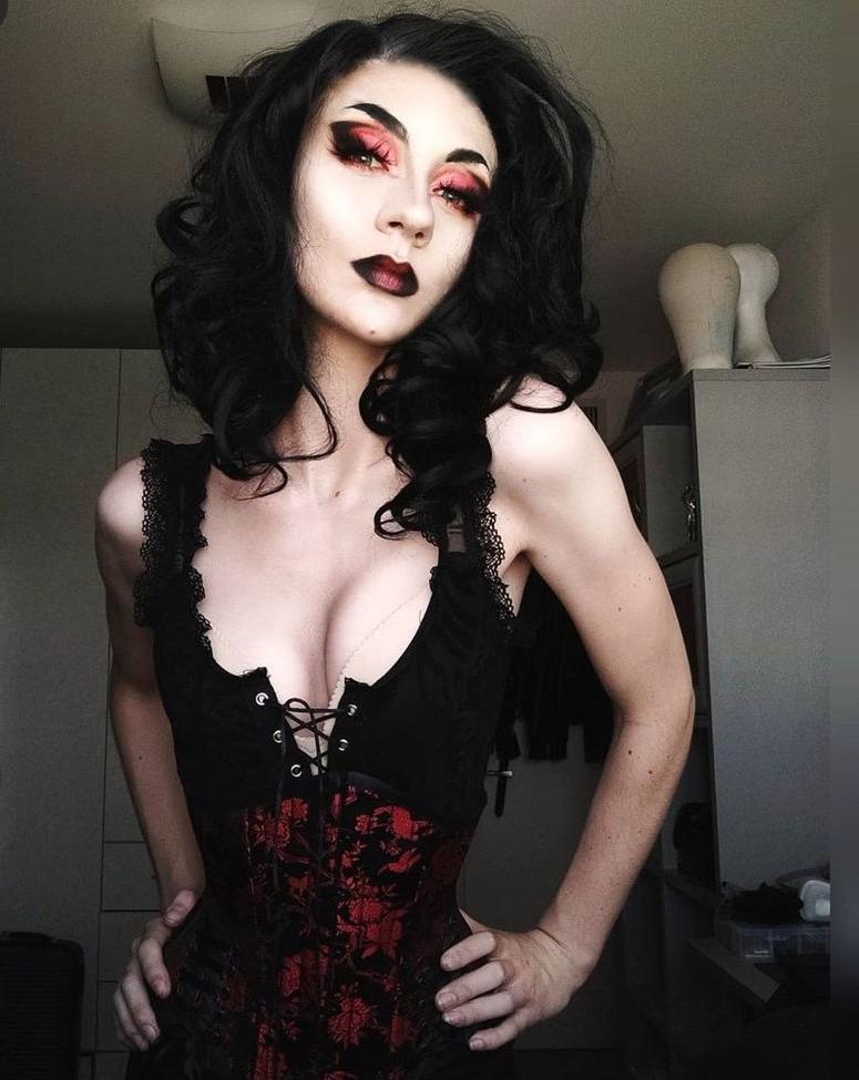 25P Michal Cosplay nude