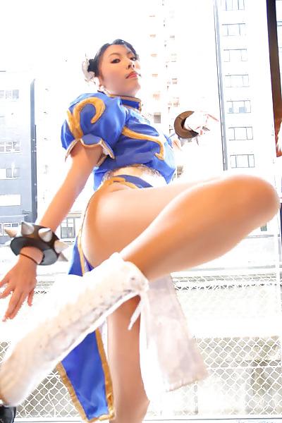 25P CosPlay Ladies