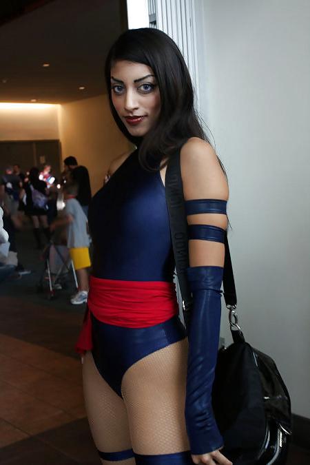 25P CosPlay Ladies