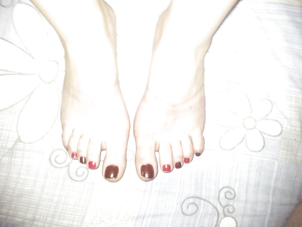 9P Amateur footjob