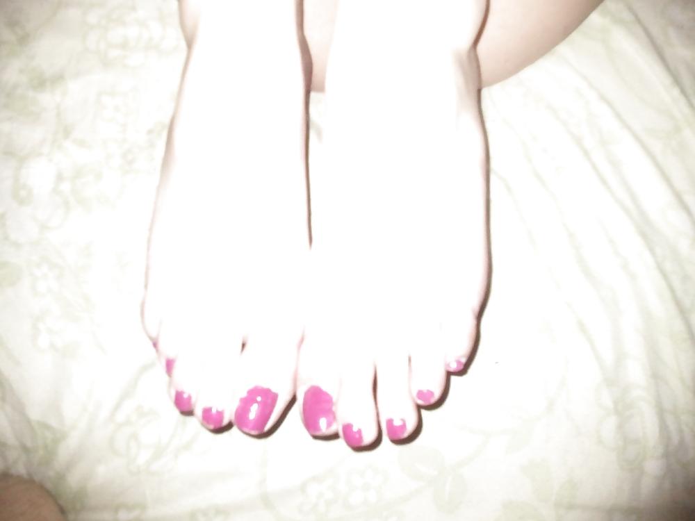 9P Amateur footjob