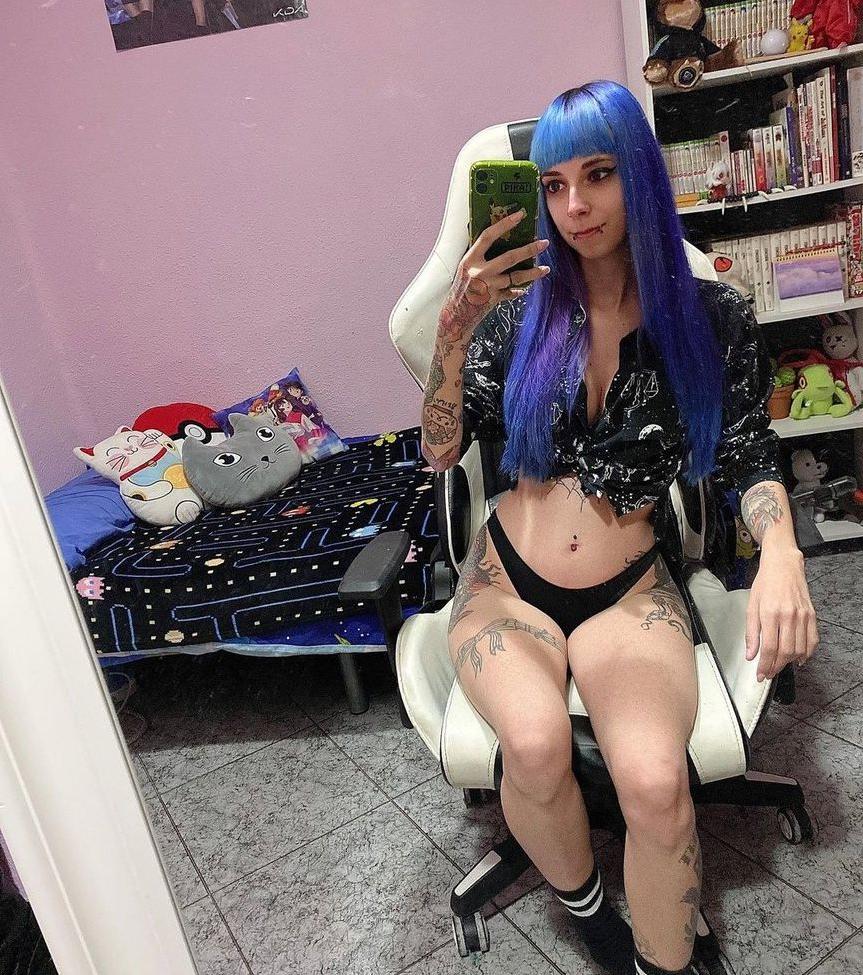 11P Seras Cosplay nude