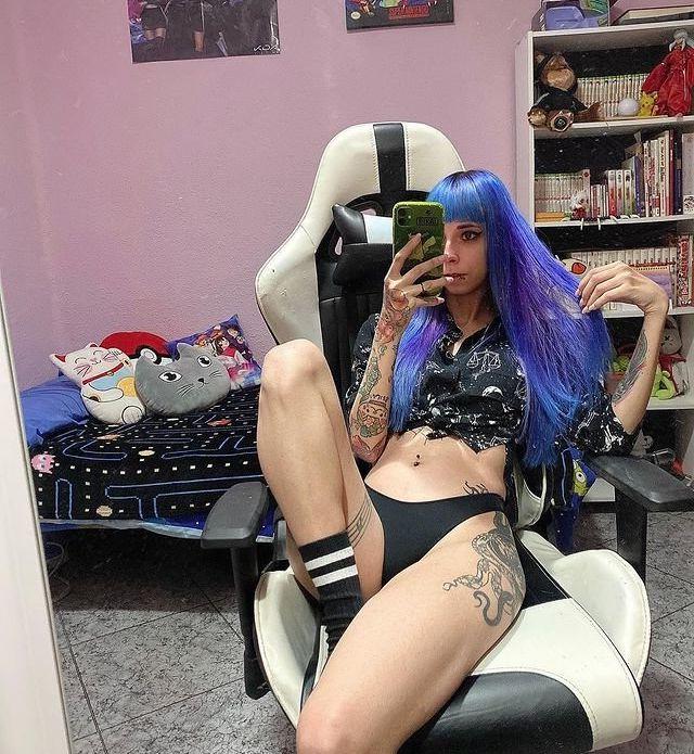 11P Seras Cosplay nude