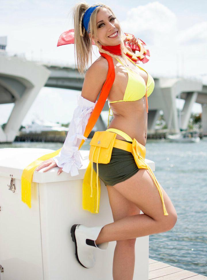 25P Cindrella Cosplay nude