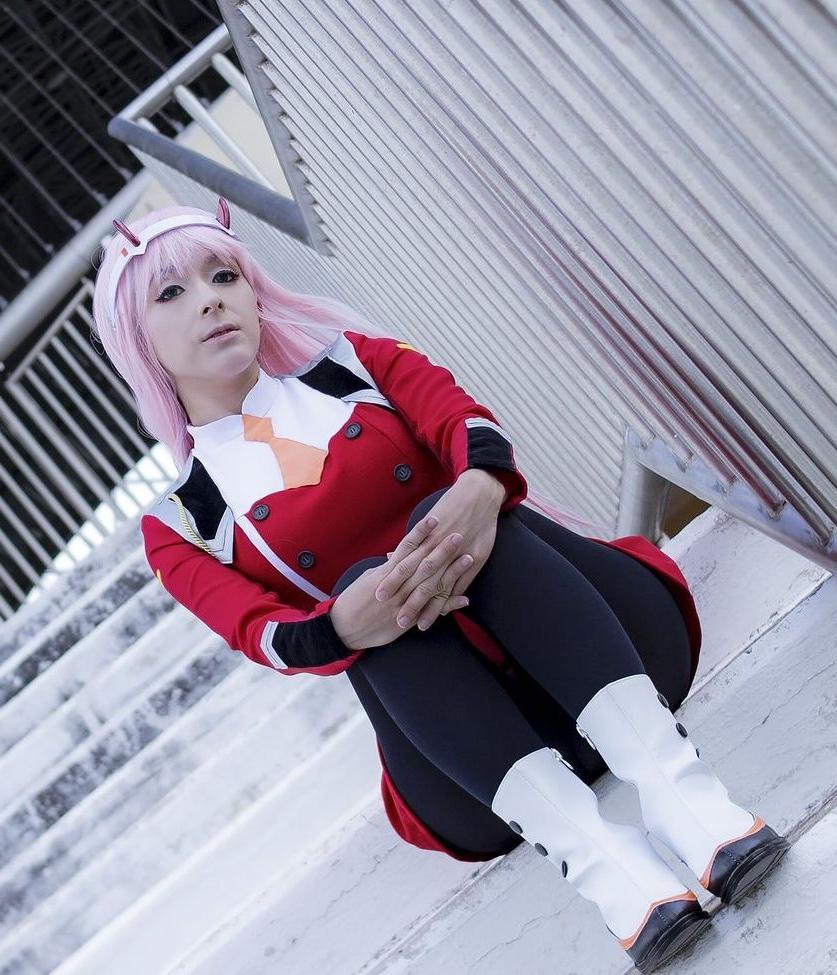 25P Brenditz Cosplay nude