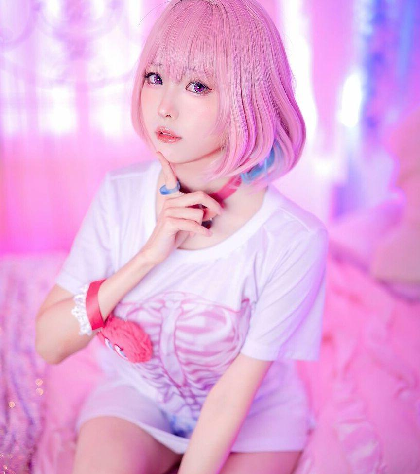 25P Ely Cosplay nude