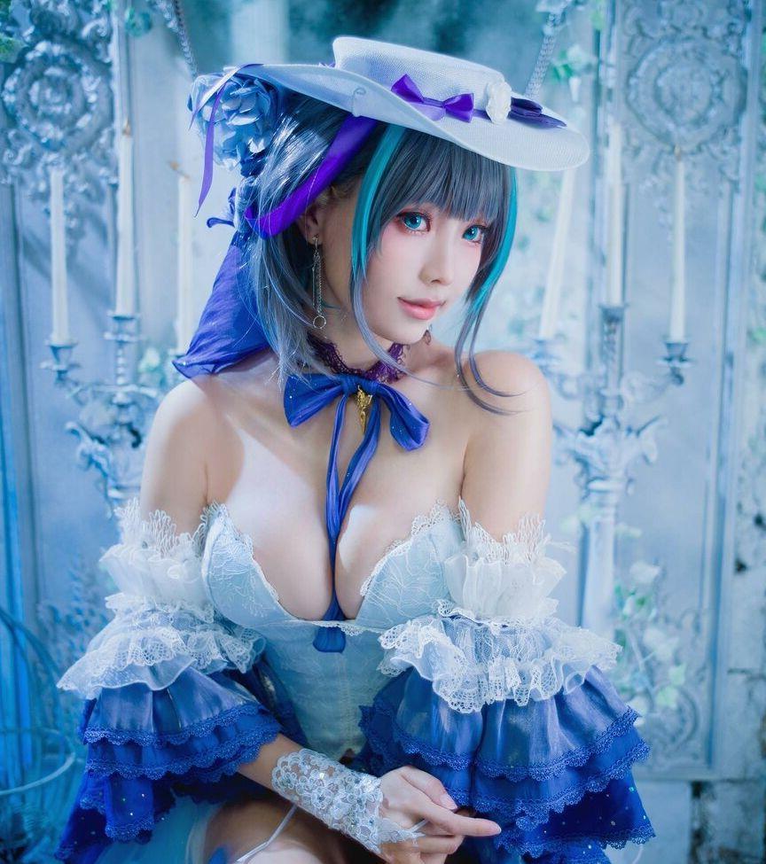 25P Ely Cosplay nude