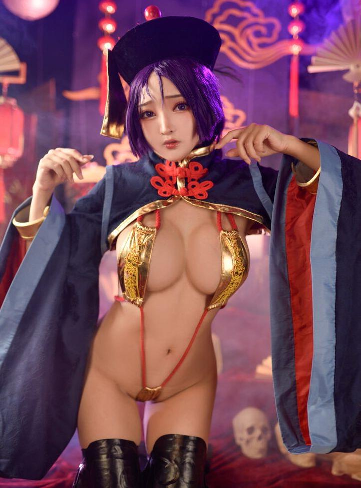 13P Xuxu Cosplay nude