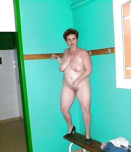 25P A Little Overweight, But Still Sexy