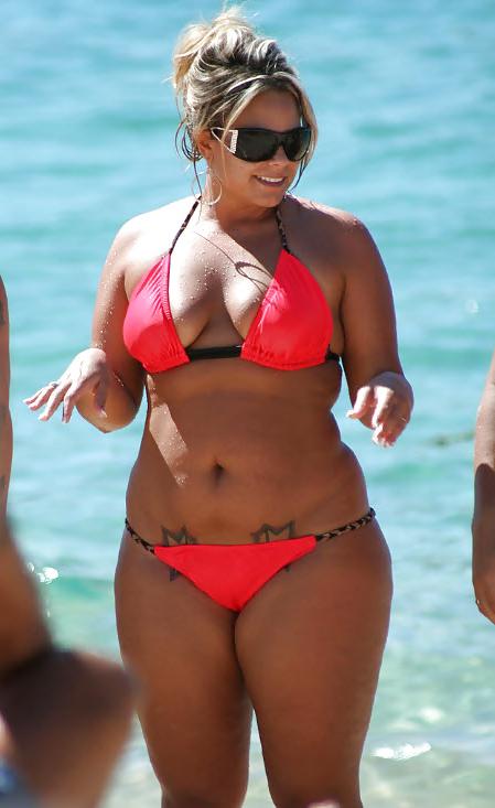 22P Fatties in swimsuits