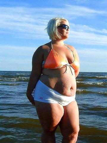 22P Fatties in swimsuits