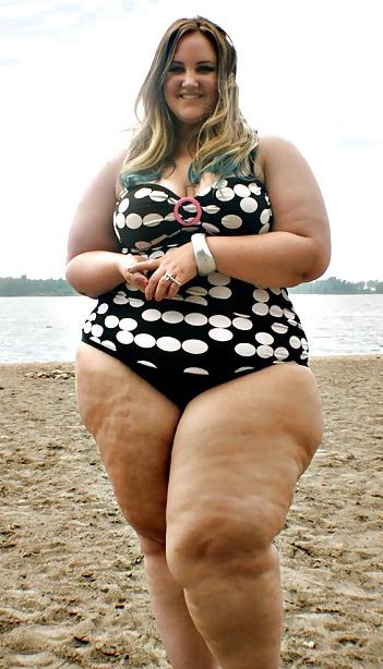 22P Fatties in swimsuits