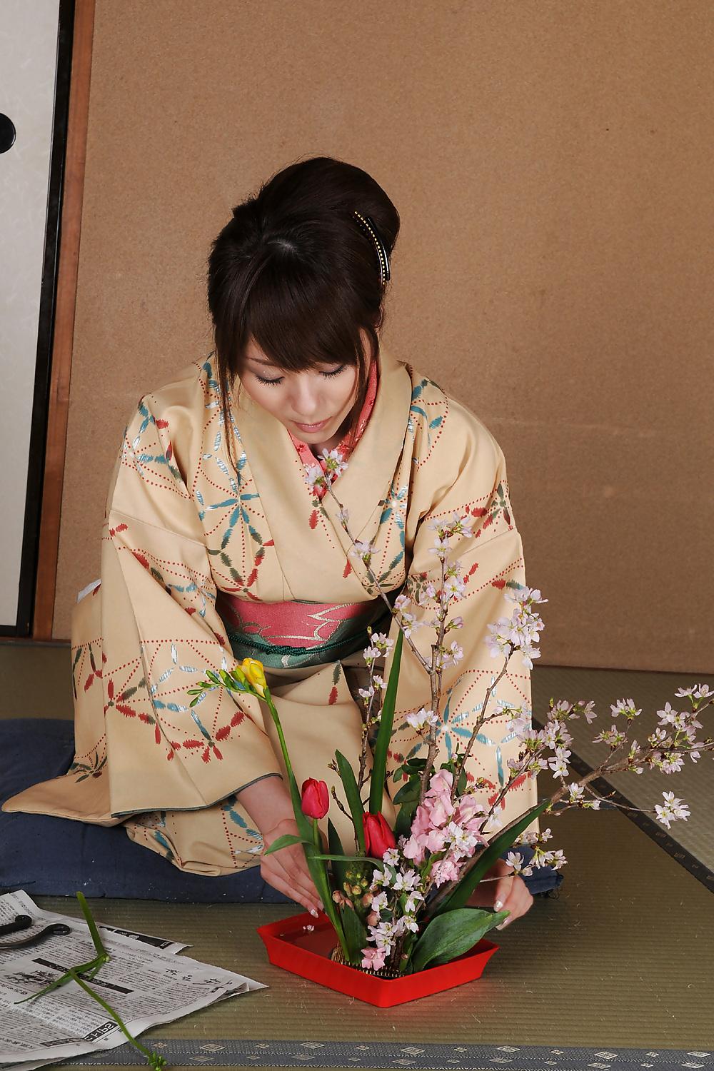 25P Yuma Asami Sexy Kimono Cosplay
