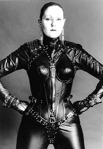 18P Black Corset!