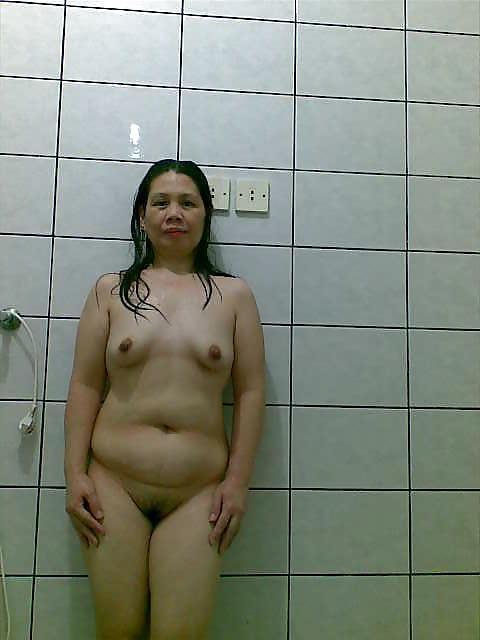 23P I am without dress