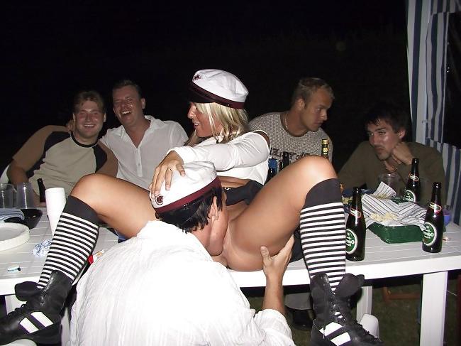 25P Pleasing her orally 1