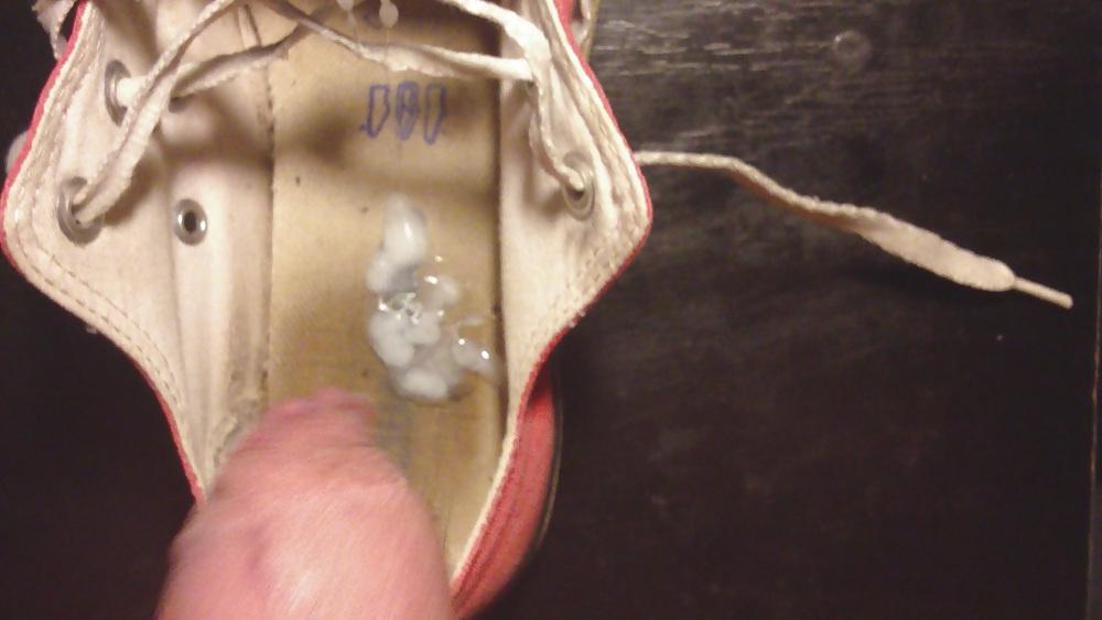 23P Cummed dirty Converse shoe