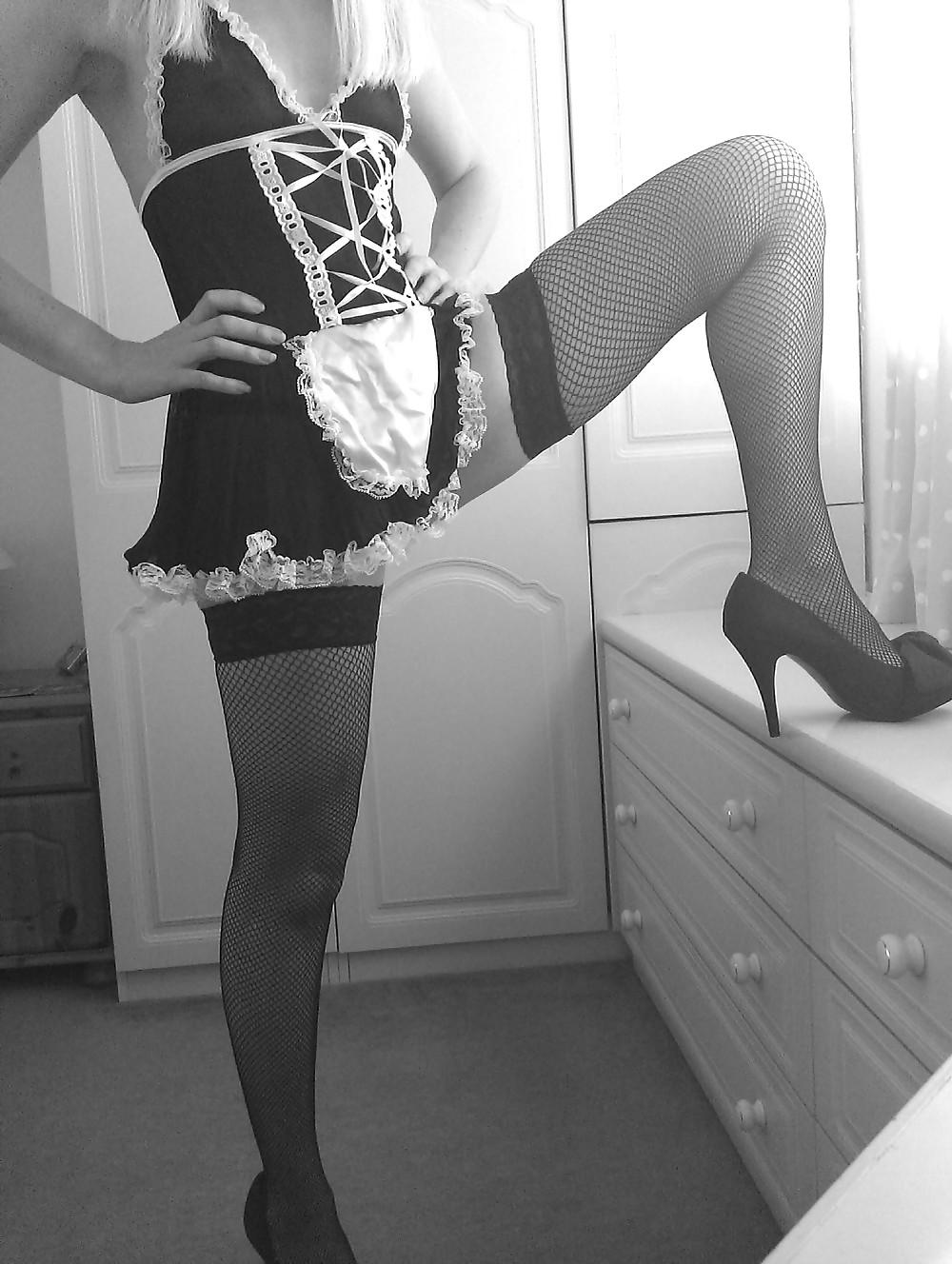 9P Blonde French Maid Part 1