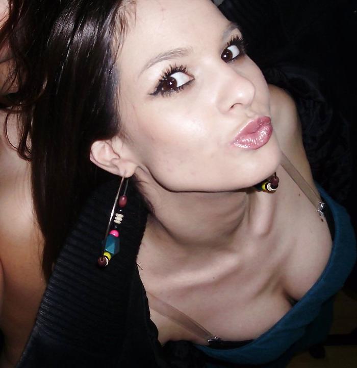 17P TEEN CUNTS 03 - COMMENT DIRTY 