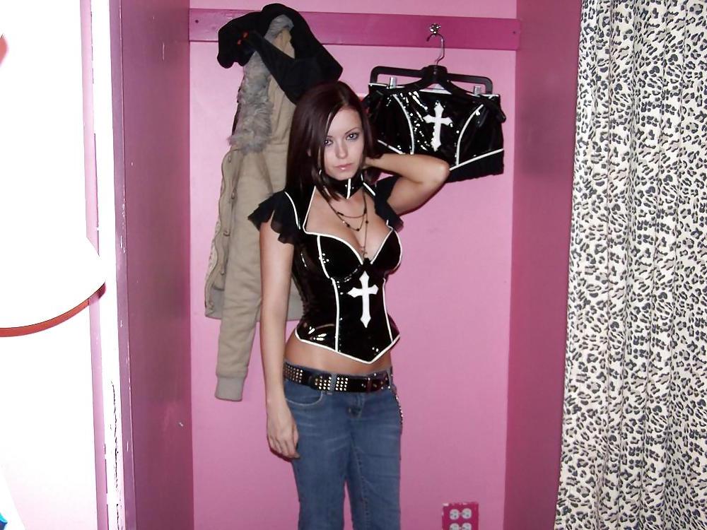 18P Kinky Costume