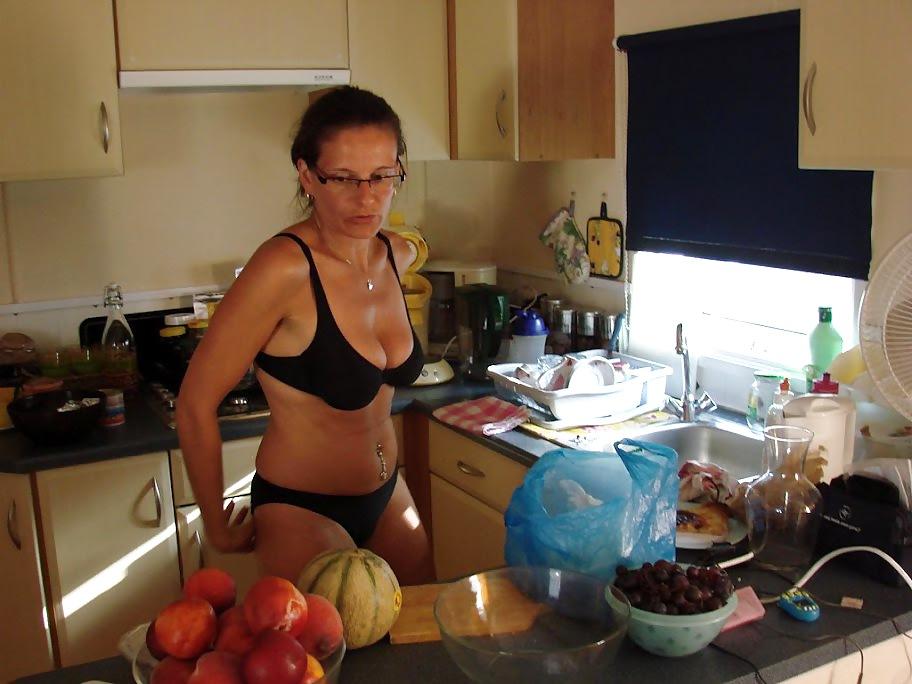 17P French MILFS