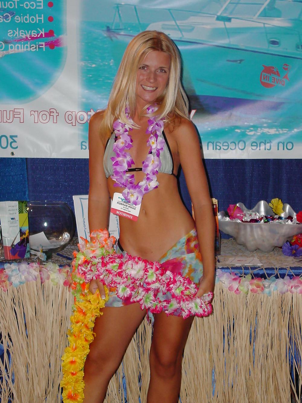 18P Horny amateur Dawn pleas dirty comments
