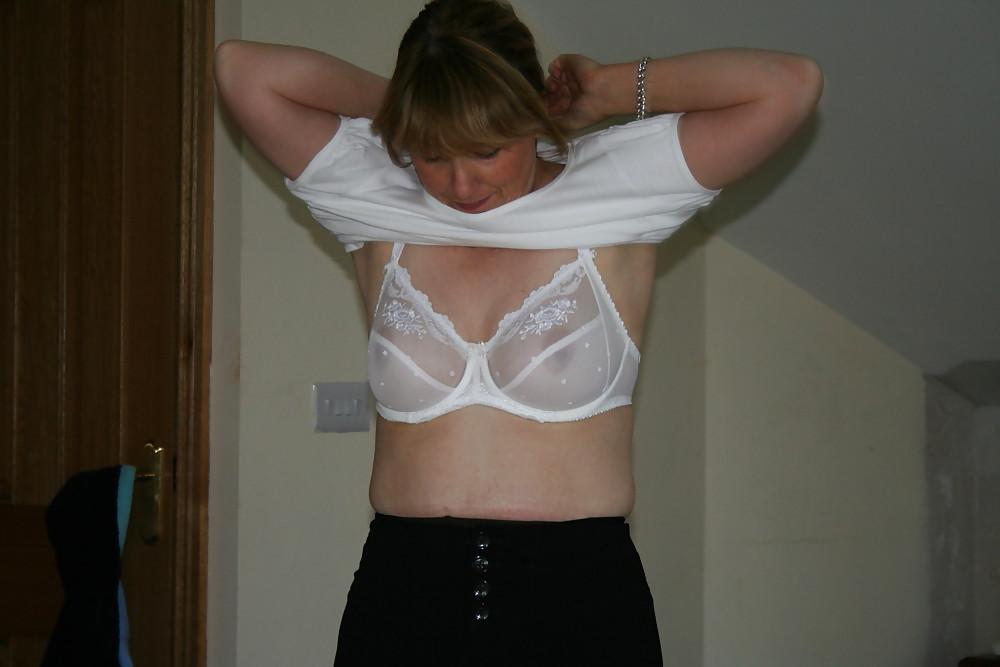 25P Mature Wife In Pantyhose and Stockings