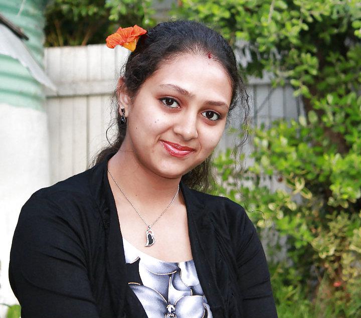 25P Indian beauty