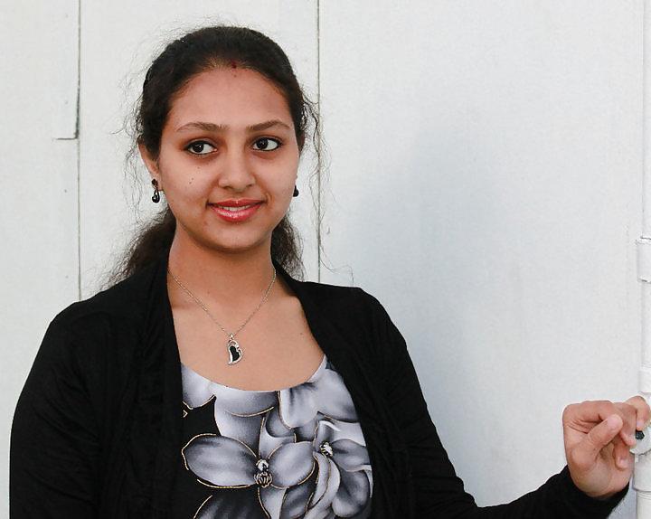 25P Indian beauty