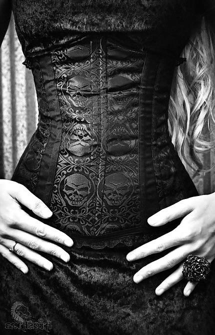 25P Corset 11!